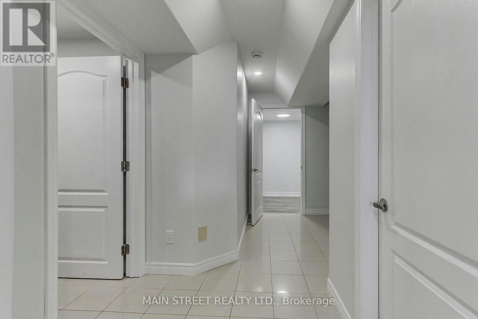 83 Laurendale Avenue, Georgina, ON, L4P 4G3 - 20