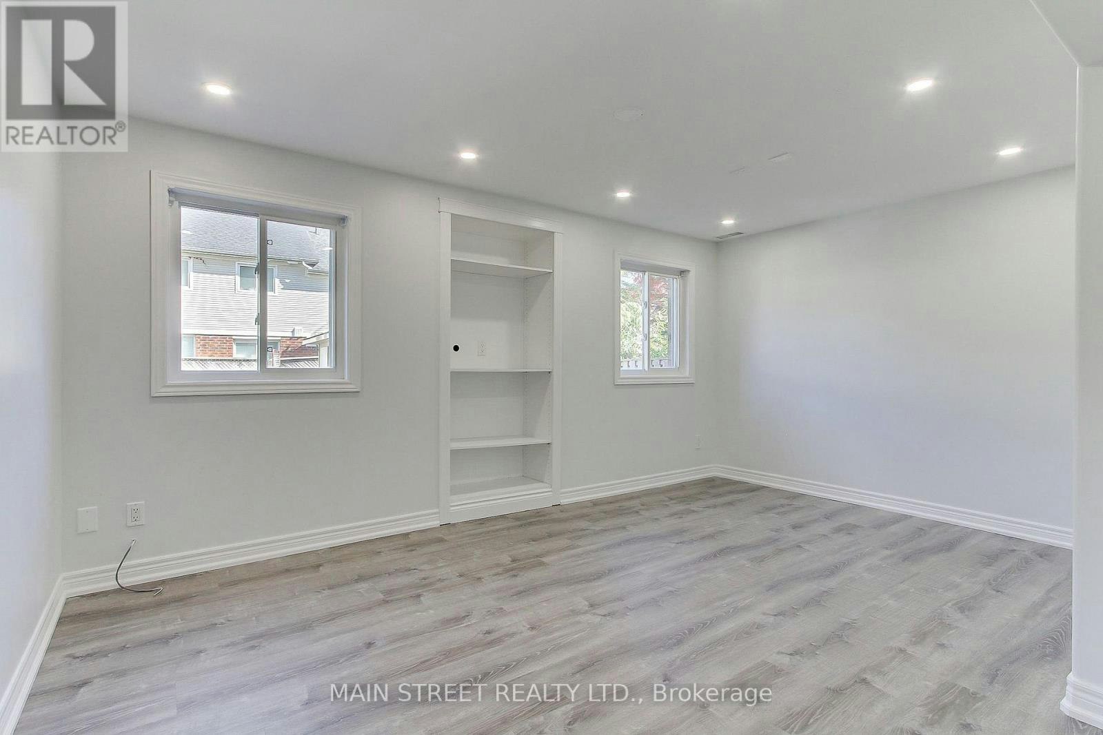 83 Laurendale Avenue, Georgina, ON, L4P 4G3 - 12