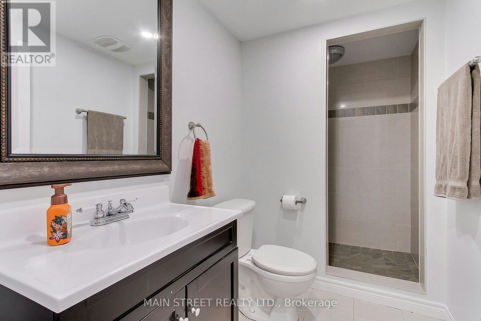 83 Laurendale Avenue, Georgina, ON, L4P 4G3 - 18
