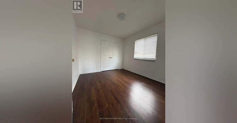 38 Delattaye Avenue, Aurora, ON, L4G 7T8 - 12