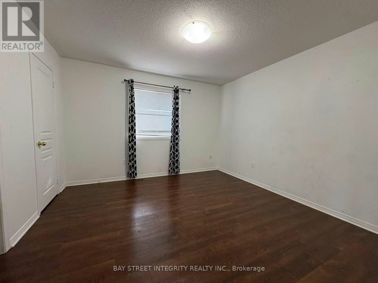 38 Delattaye Avenue, Aurora, ON, L4G 7T8 - 10