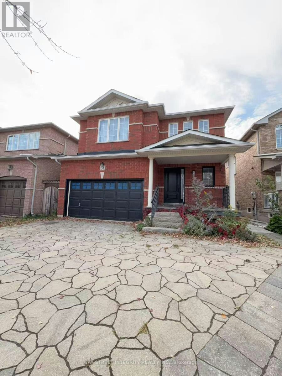 38 Delattaye Avenue, Aurora, ON, L4G 7T8