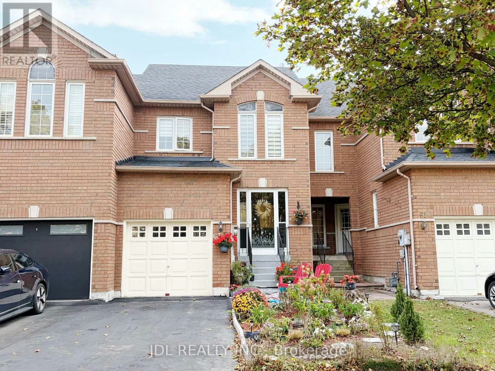63 Peninsula Crescent, Richmond Hill, ON, L4S 1V1