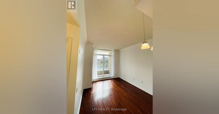 308-2 Edith Drive, Toronto, ON, M4R 2H7 - 3