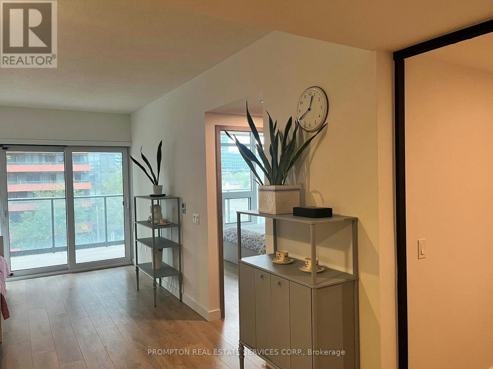529-3 Concord Cityplace Way, Toronto, ON, M5V 0X4 - 6