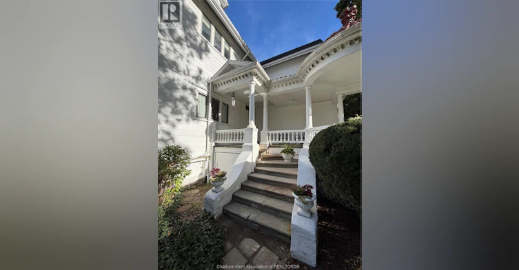 55 Water Street, Chatham-Kent, ON, N7M 3H8 - 3