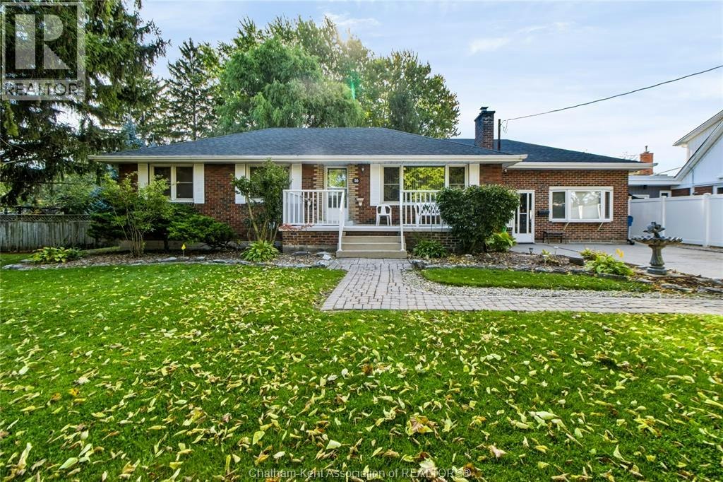 16 Indian Creek Road West, Chatham-Kent, ON, N7M 2E1