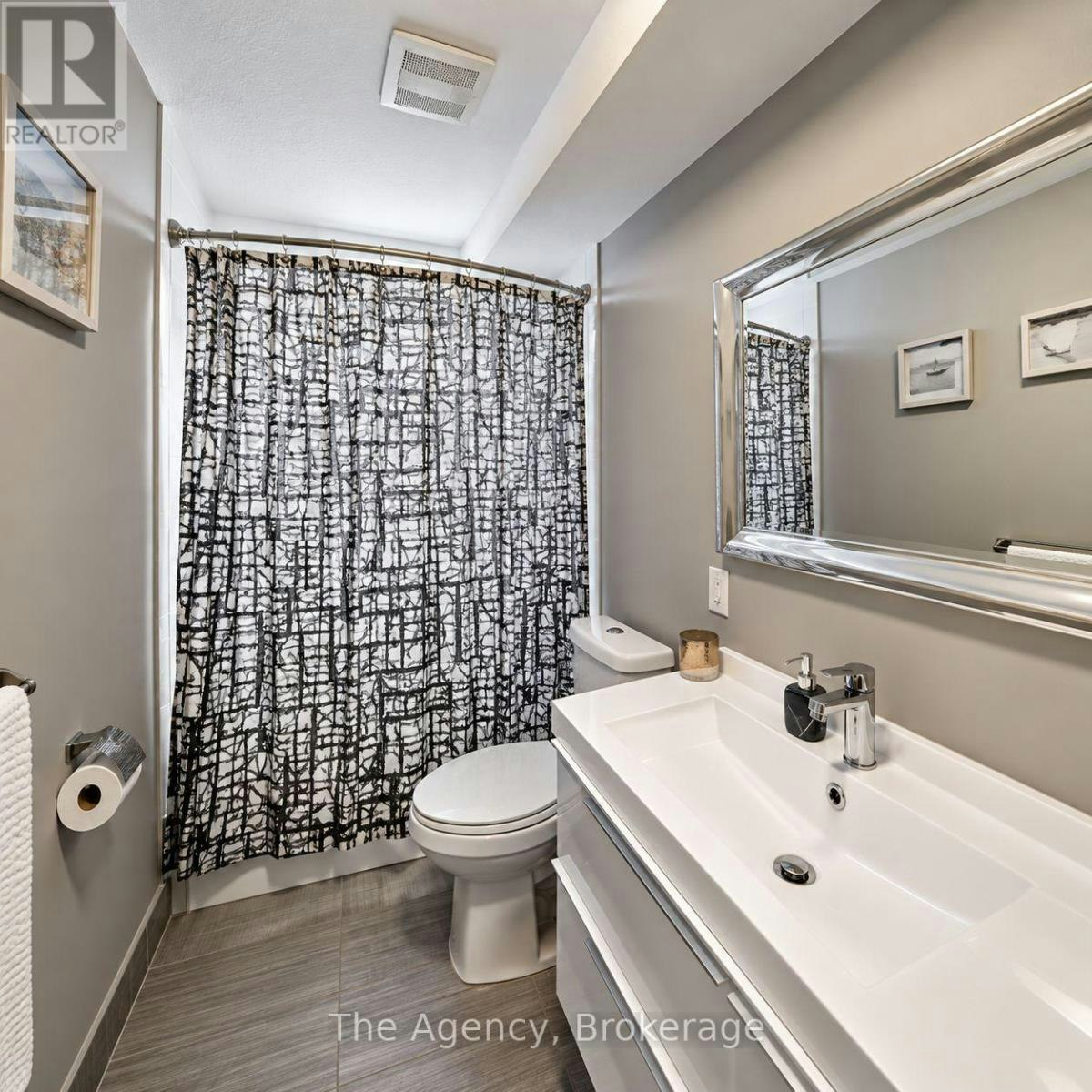 8-4538 Huron Street, Niagara Falls, ON, L2E 2H3 - 12