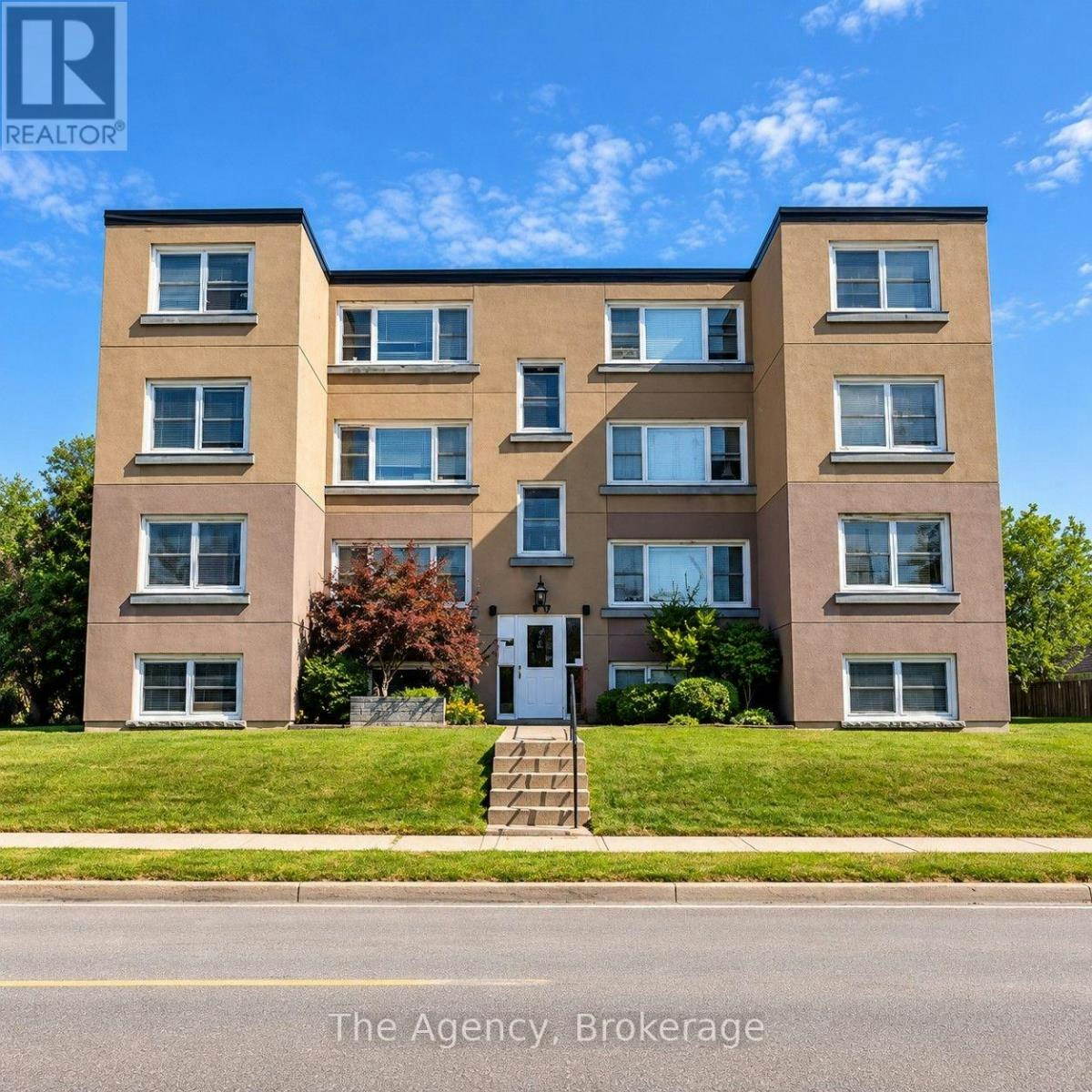 4-139 Westchester Crescent, St. Catharines, ON, L2P 2N8