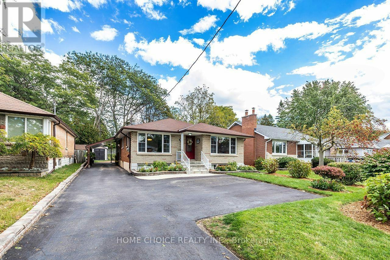 89 Harmony Road N, Oshawa, ON, L1G 6L1