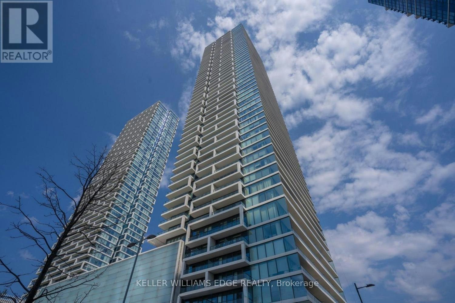 2005-950 Portage Parkway, Vaughan, ON, L4K 0J7