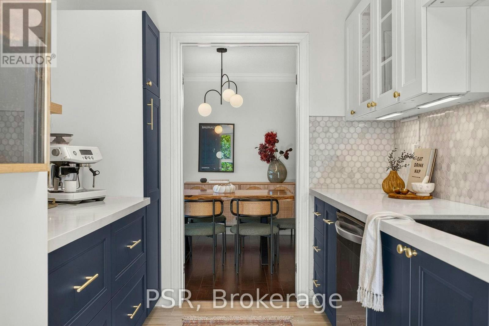 2 Powderhorn Mill Way, Toronto, ON, M2L 1R8