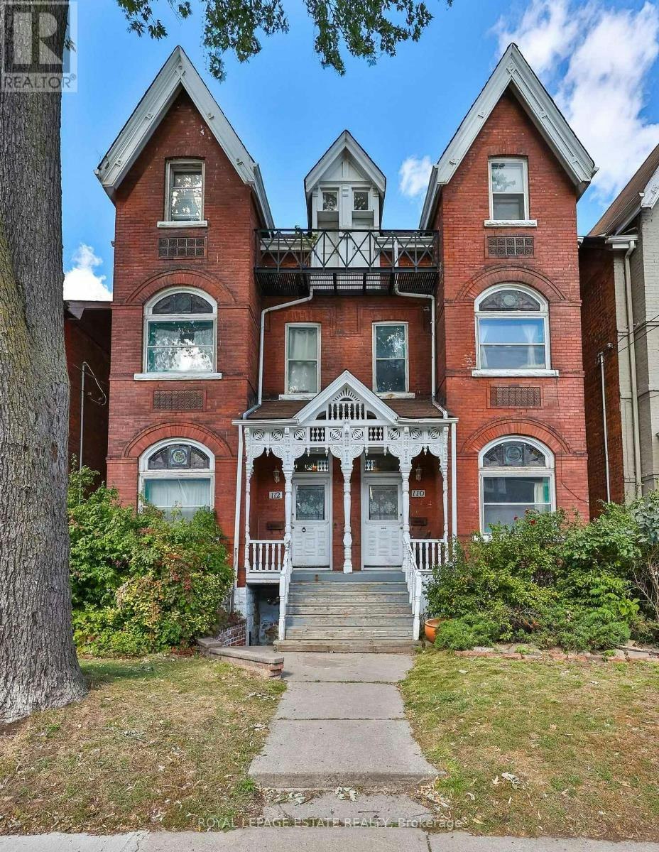 112 Baldwin Street, Toronto, ON, M5T 1L6