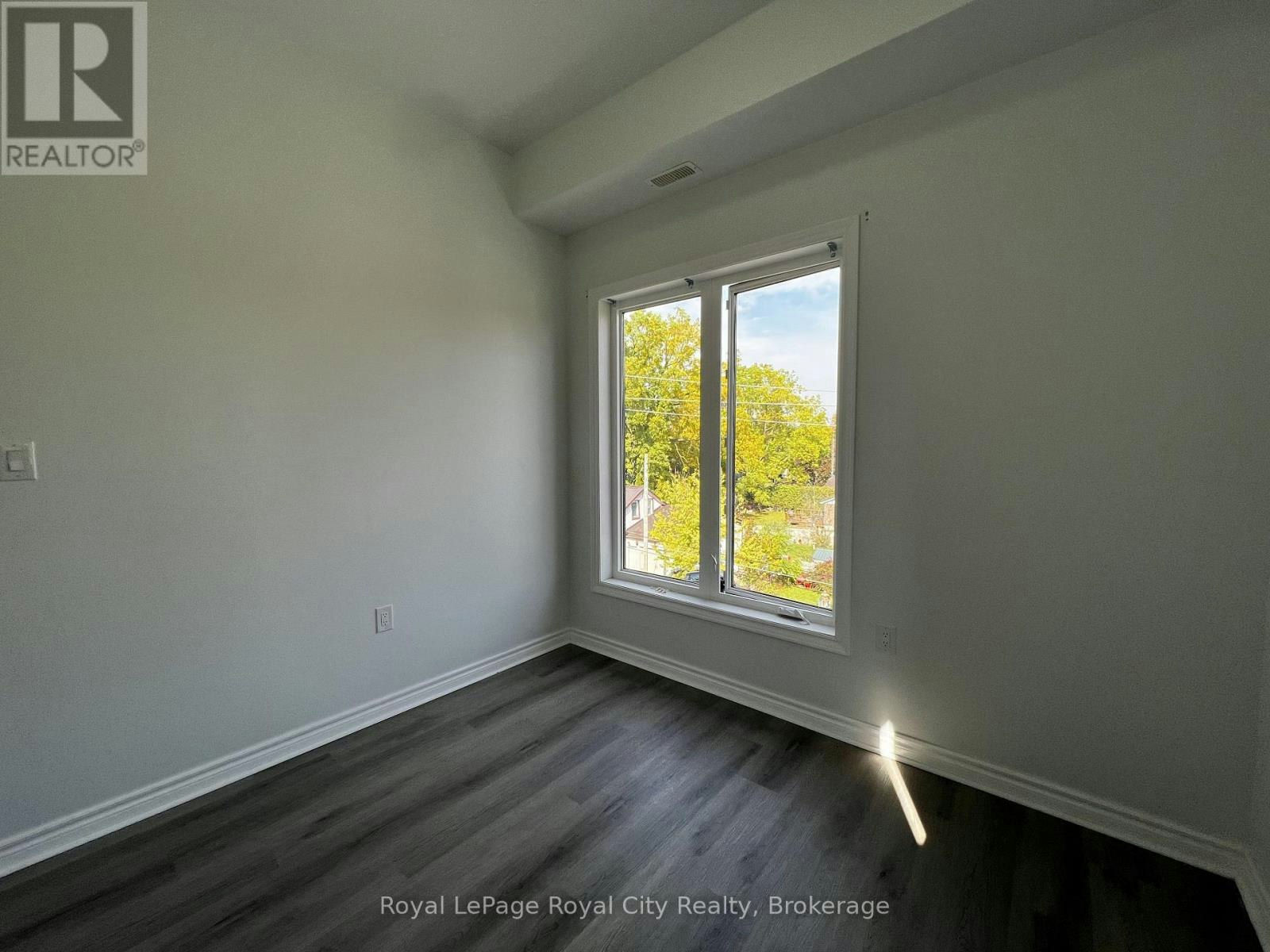 301-71 Victoria Street, Centre Wellington, ON, N0B 1S0 - 12