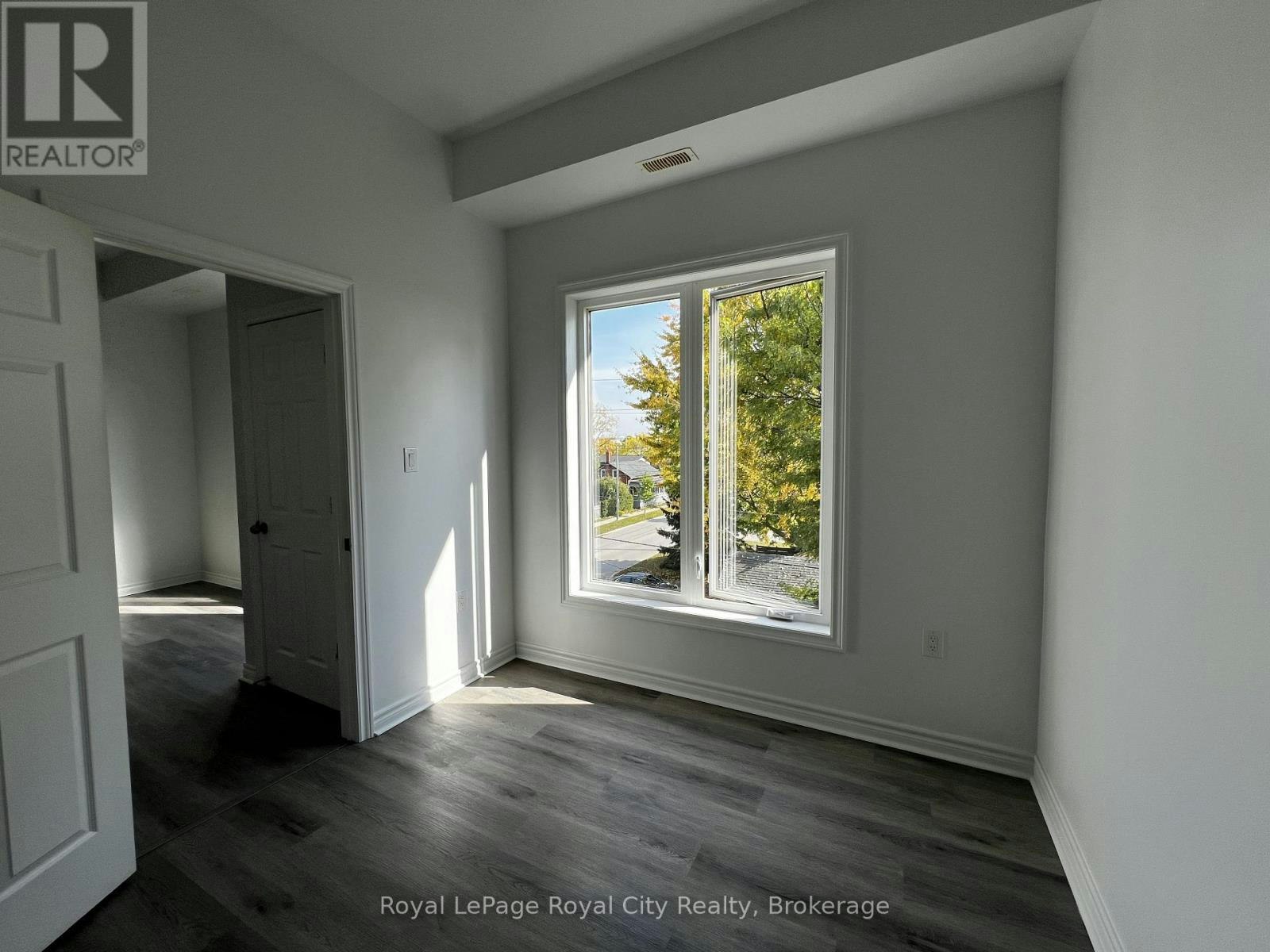 301-71 Victoria Street, Centre Wellington, ON, N0B 1S0 - 9