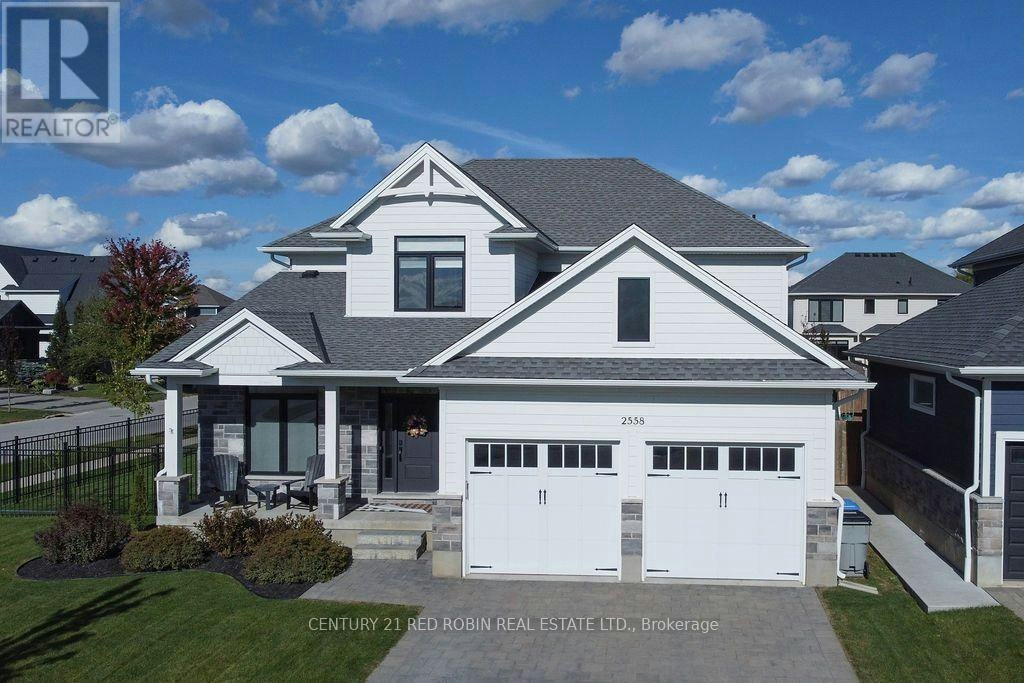 2558 Terry Fox Court, Strathroy, ON, N0L 1W0