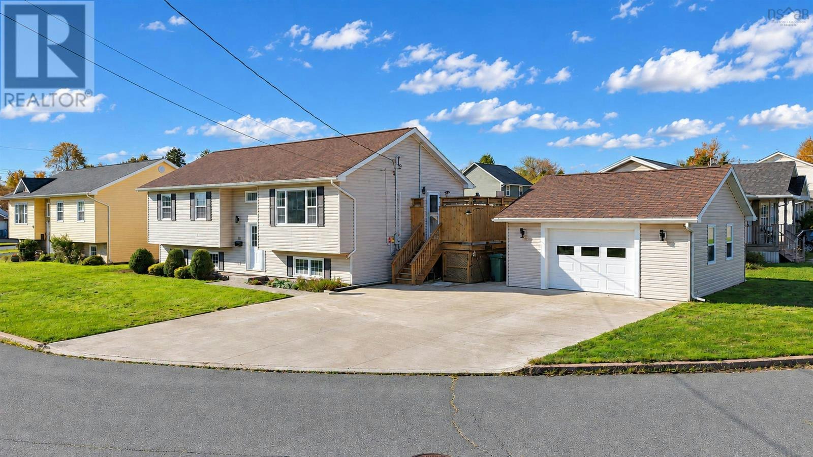 44 Lovat Crescent, New Glasgow, NS, B2H 0B2