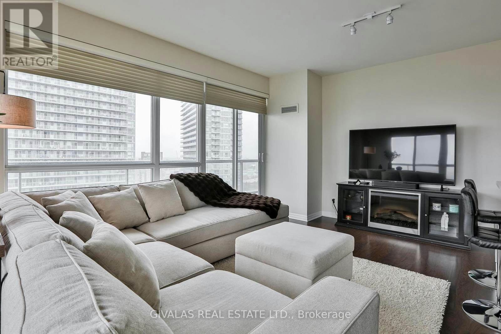 2110-30 Herons Hill Way, Toronto, ON, M2J 0A7 - 5