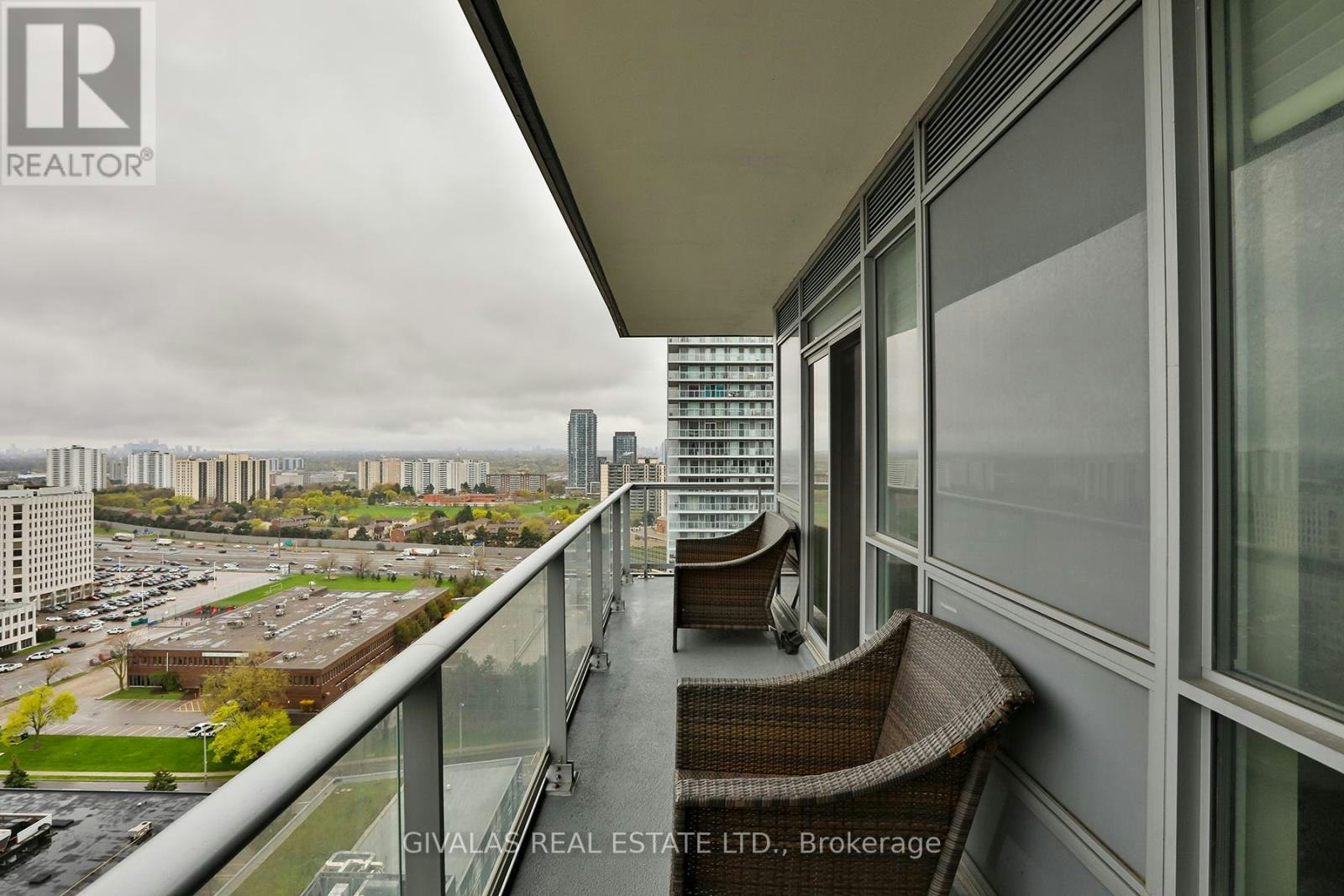 2110-30 Herons Hill Way, Toronto, ON, M2J 0A7 - 32