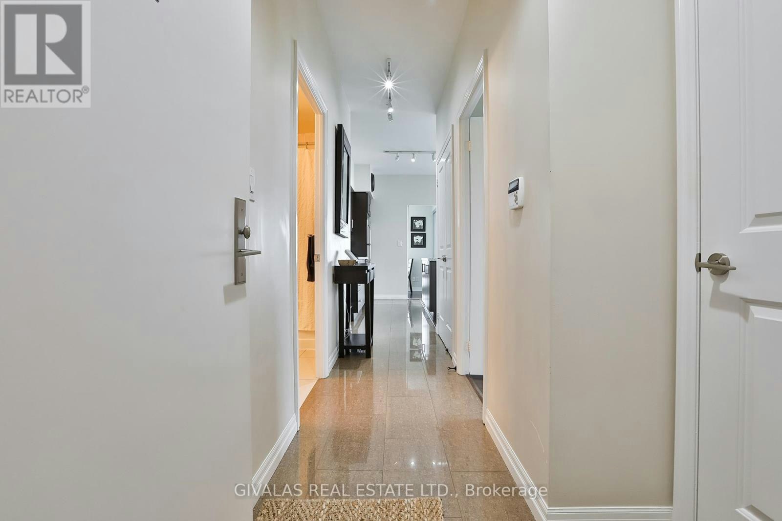 2110-30 Herons Hill Way, Toronto, ON, M2J 0A7 - 4