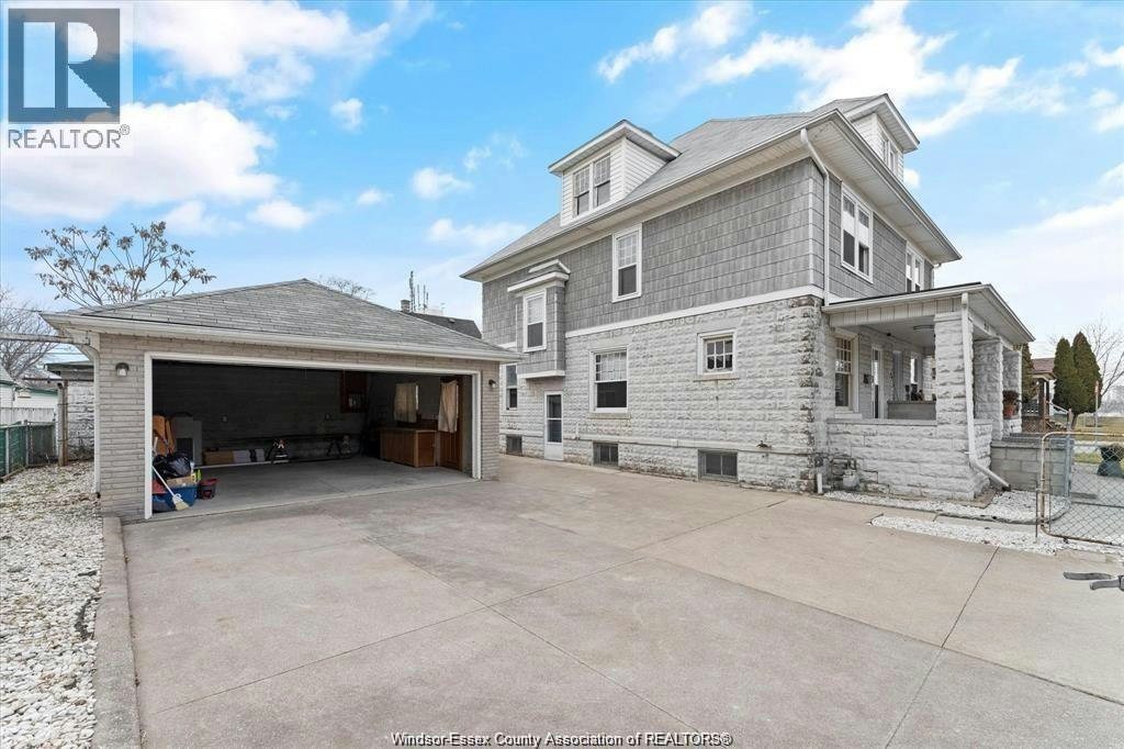 215 Pierre Avenue, Windsor, ON, N9A 2J6