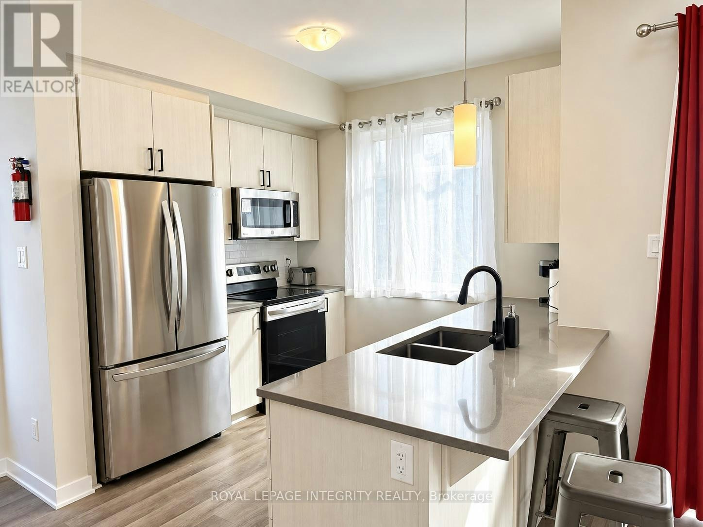 409 Jewelwing Private, Ottawa, ON, K1X 0M7 - 8