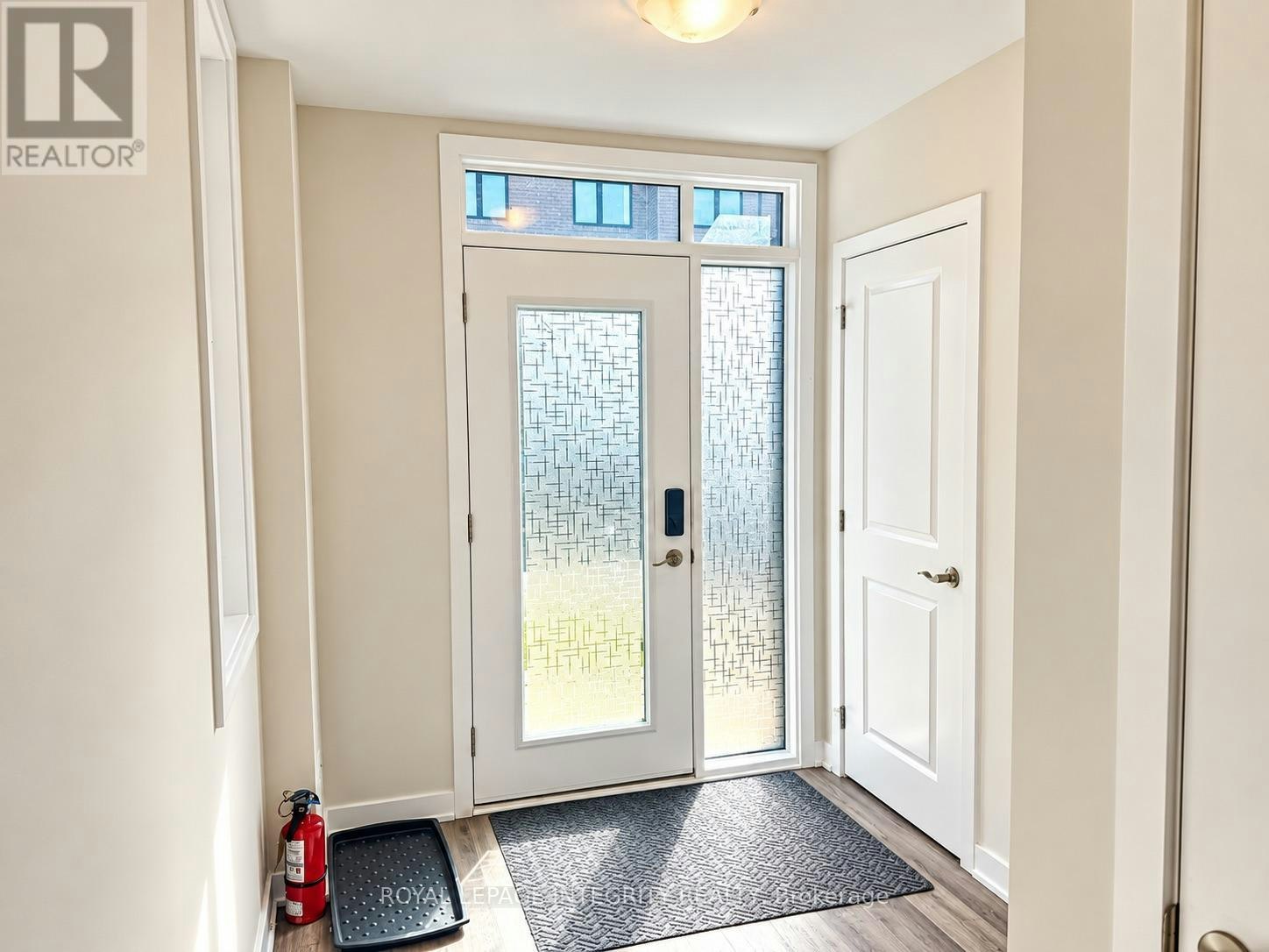 409 Jewelwing Private, Ottawa, ON, K1X 0M7 - 2