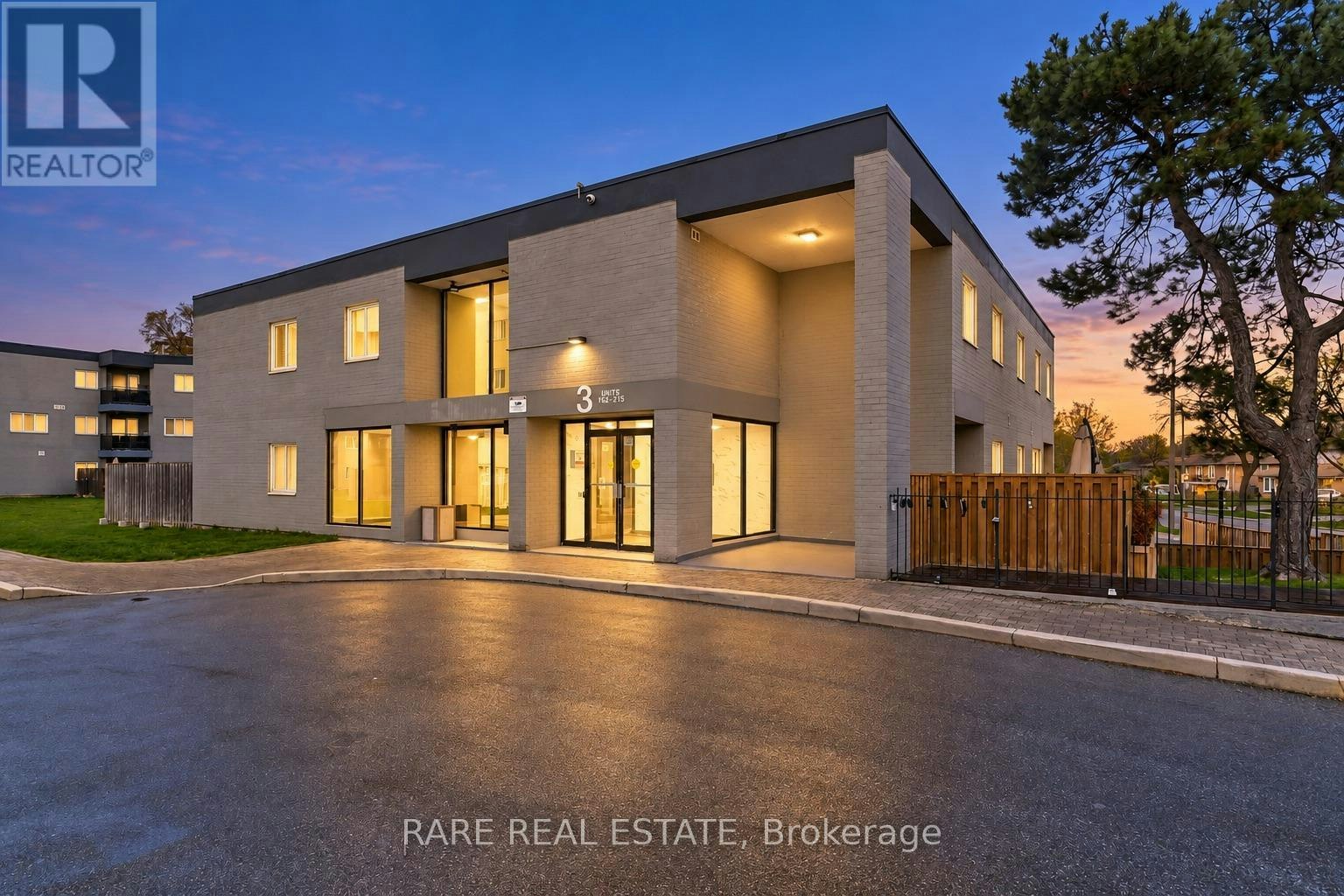 112-2001 Bonnymede Drive, Mississauga, ON, L5J 4H8