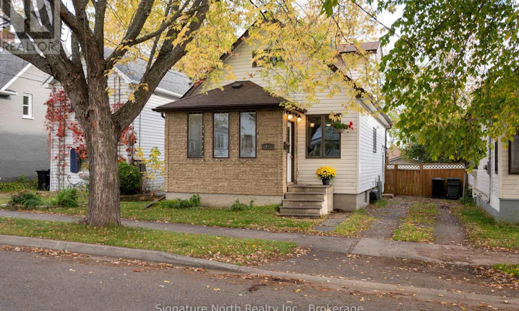 17 Ontario Street W