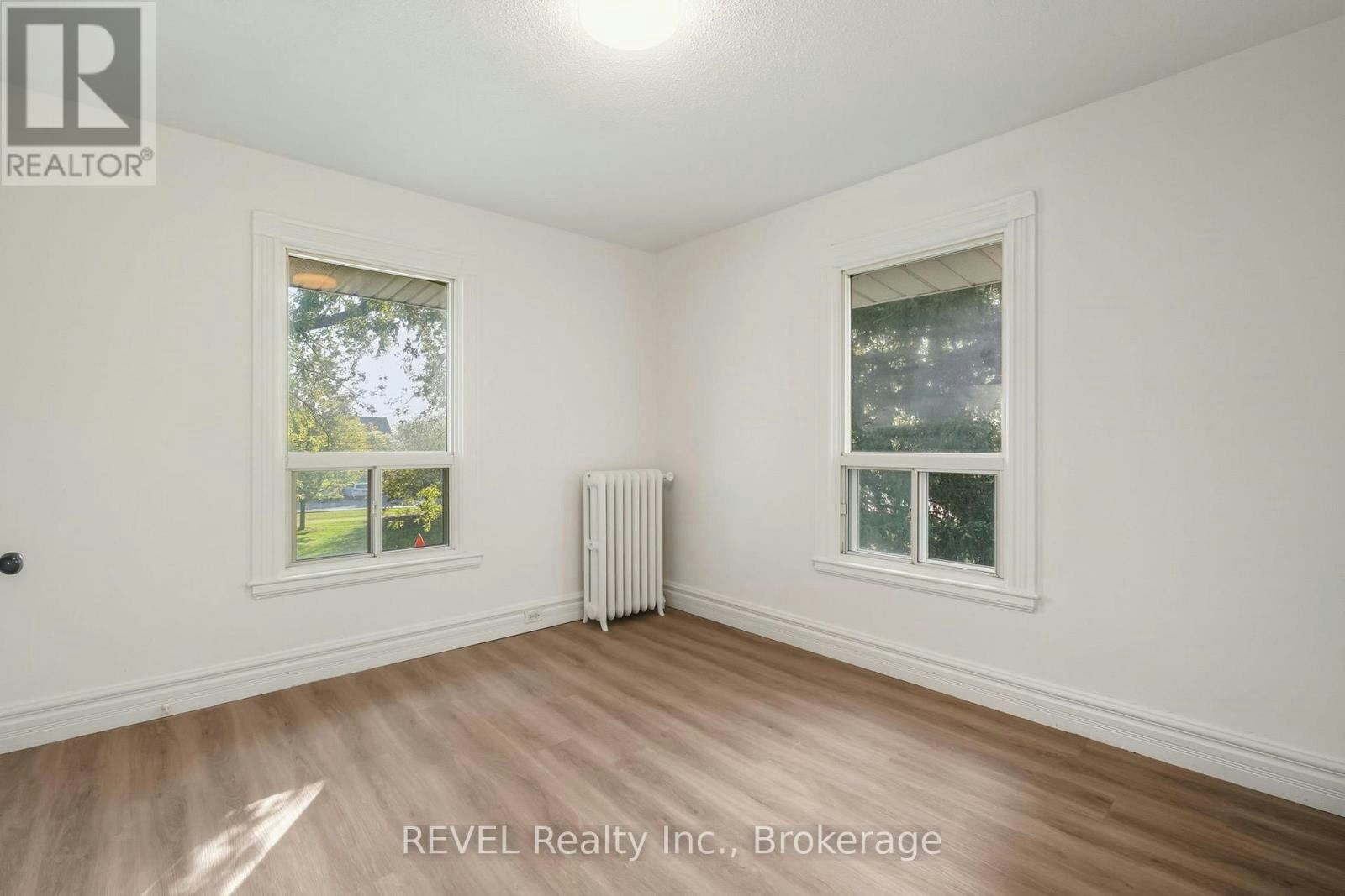 23 Plymonth Road, Welland, ON, L3B 3C4 - 8