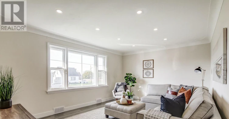 MAIN LEVEL-6801 Dunn Street, Niagara Falls, ON, L2G 2R3 - 3