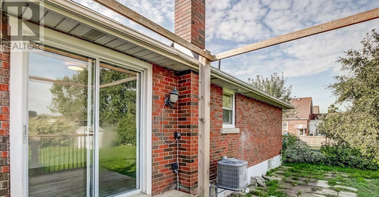 MAIN LEVEL-6801 Dunn Street, Niagara Falls, ON, L2G 2R3 - 8