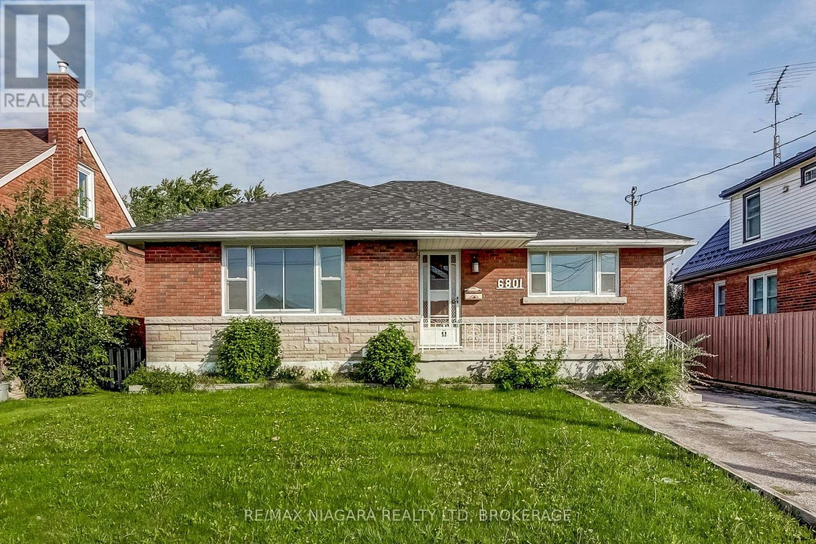 MAIN LEVEL-6801 Dunn Street, Niagara Falls, ON, L2G 2R3
