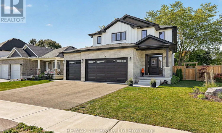 6 Diamond Street