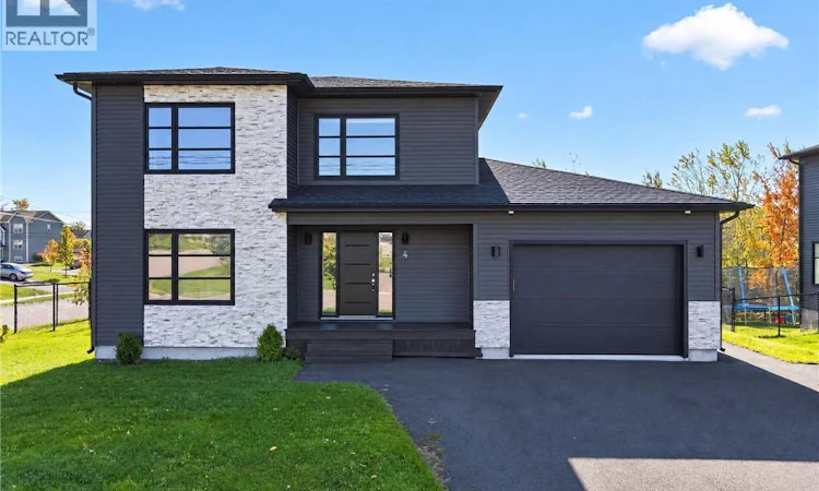 4 Francfort Crescent