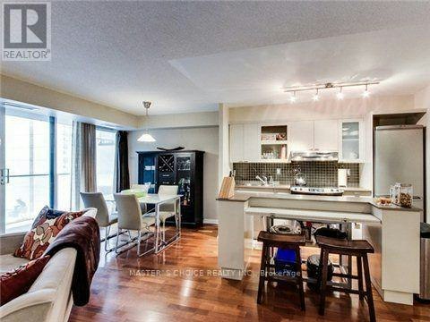 1001-111 Elizabeth Street, Toronto, ON, M5G 1P7 - 12