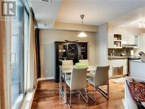 1001-111 Elizabeth Street, Toronto, ON, M5G 1P7 - 3