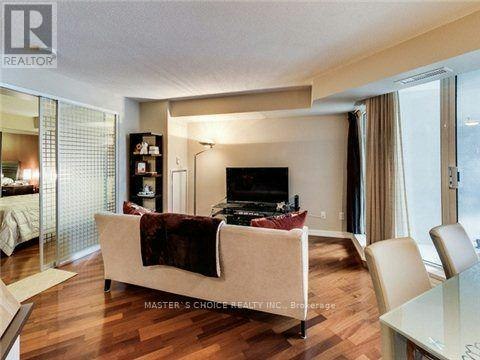 1001-111 Elizabeth Street, Toronto, ON, M5G 1P7 - 6