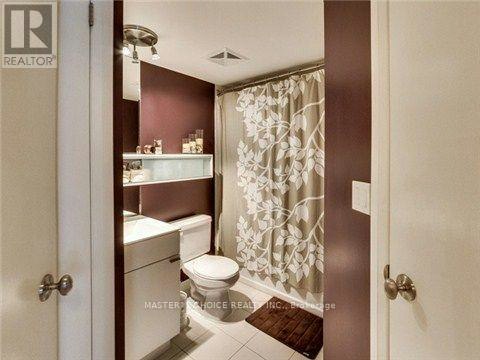 1001-111 Elizabeth Street, Toronto, ON, M5G 1P7 - 5