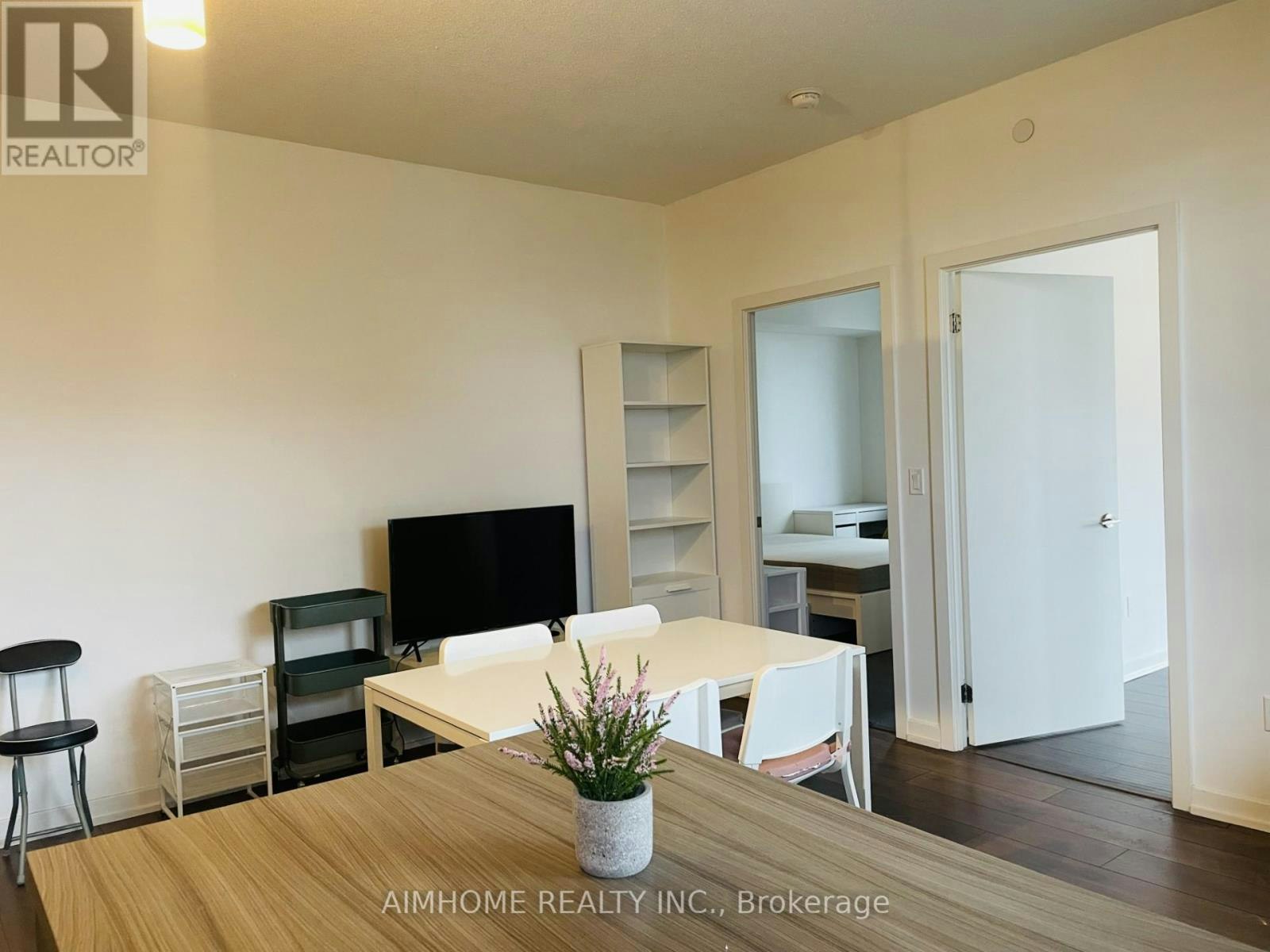 905-52 Forest Manor Road, Toronto, ON, M2J 0E2 - 3