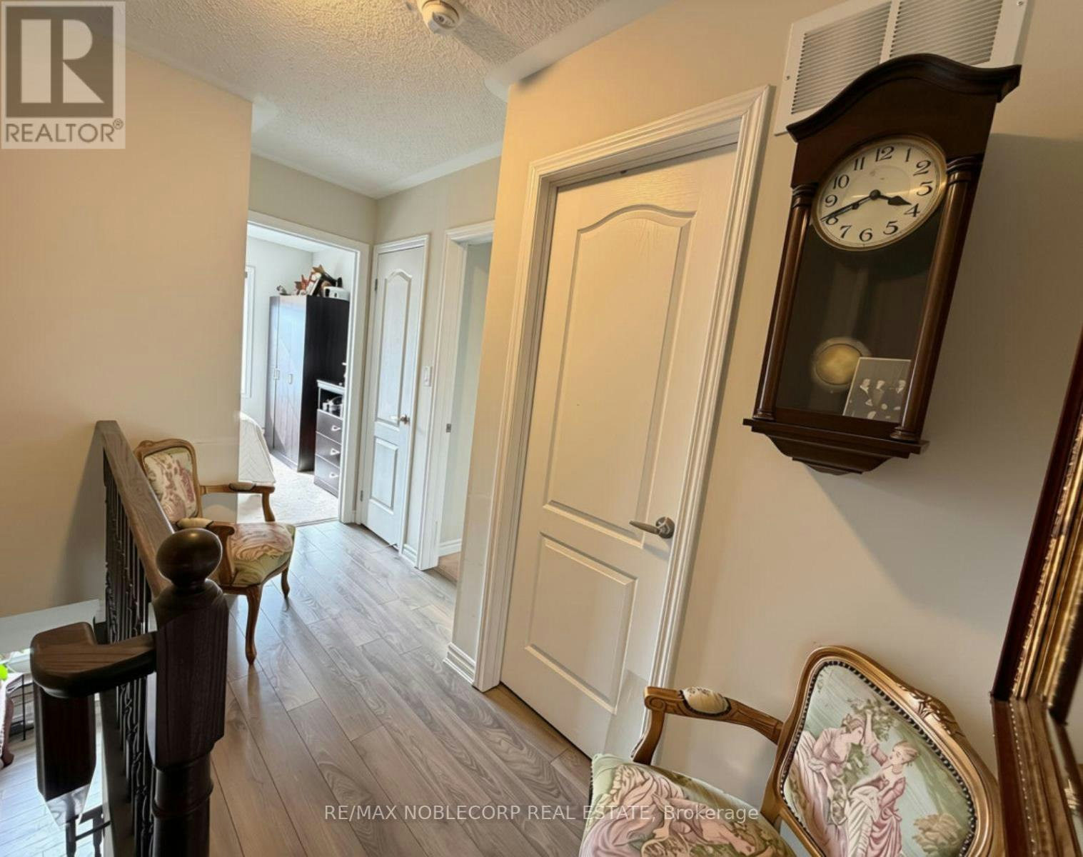 15 Minlow Way, Aurora, ON, L4G 0Y2 - 15