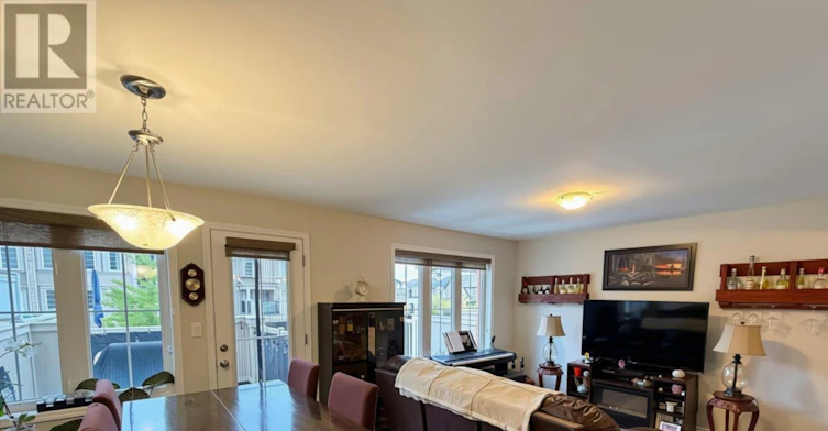 15 Minlow Way, Aurora, ON, L4G 0Y2 - 8