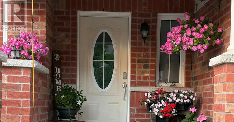 15 Minlow Way, Aurora, ON, L4G 0Y2 - 2
