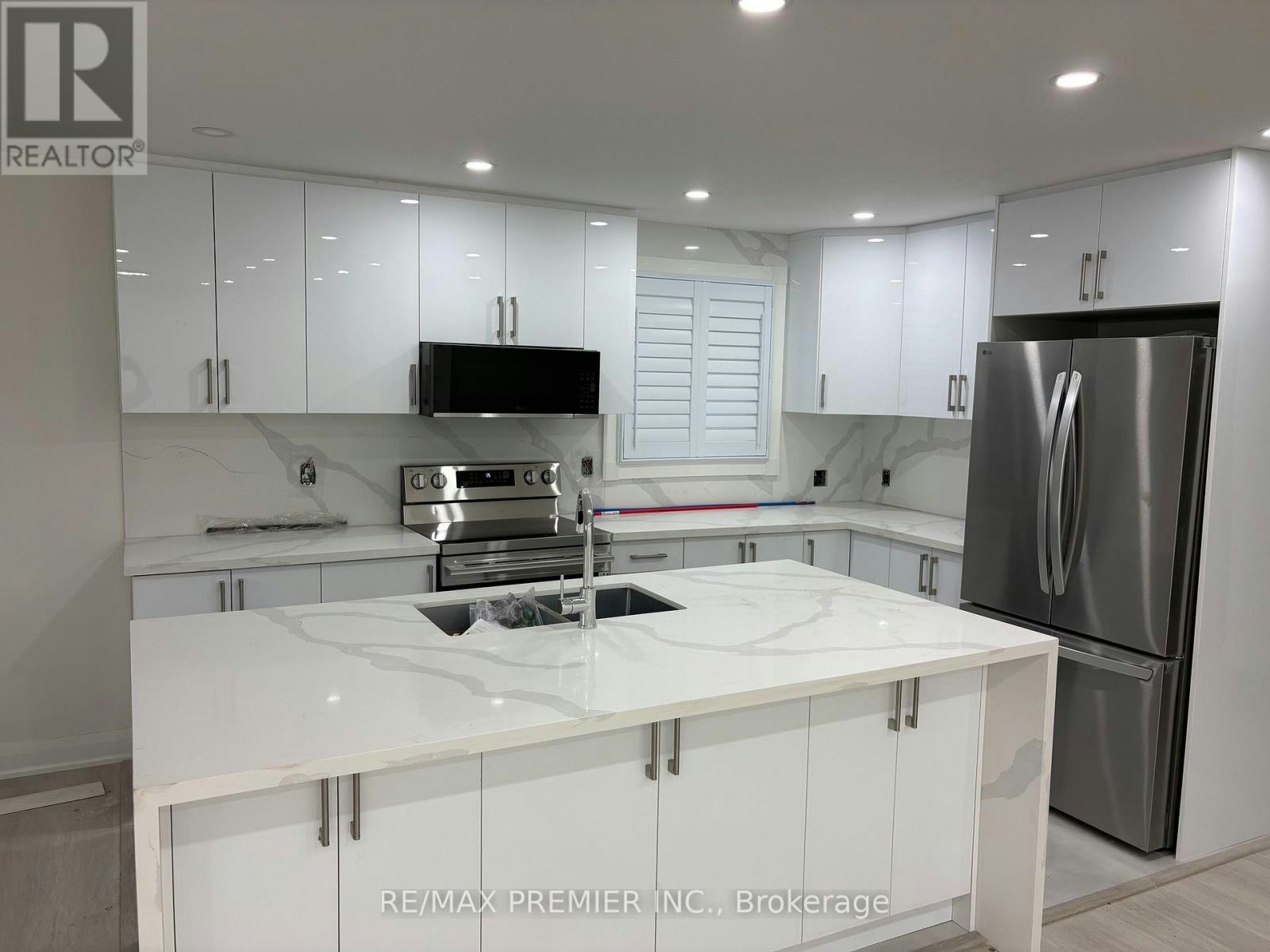MAIN-42 Rougecrest Drive, Markham, ON, L3P 3B6 - 5