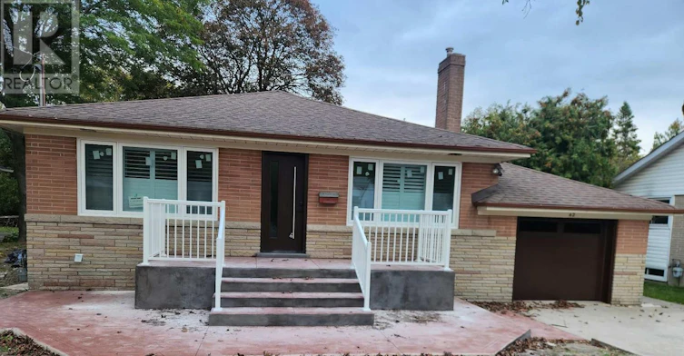 MAIN-42 Rougecrest Drive, Markham, ON, L3P 3B6