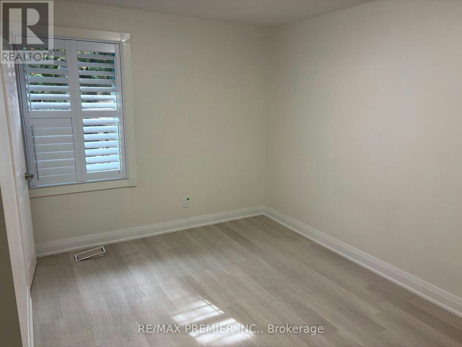 MAIN-42 Rougecrest Drive, Markham, ON, L3P 3B6 - 9