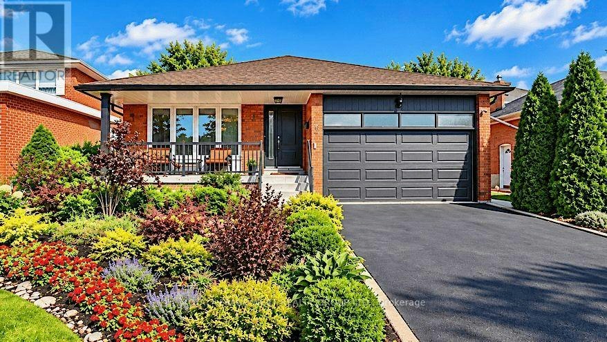 292 La Rose Avenue, Toronto, ON, M9P 1B9
