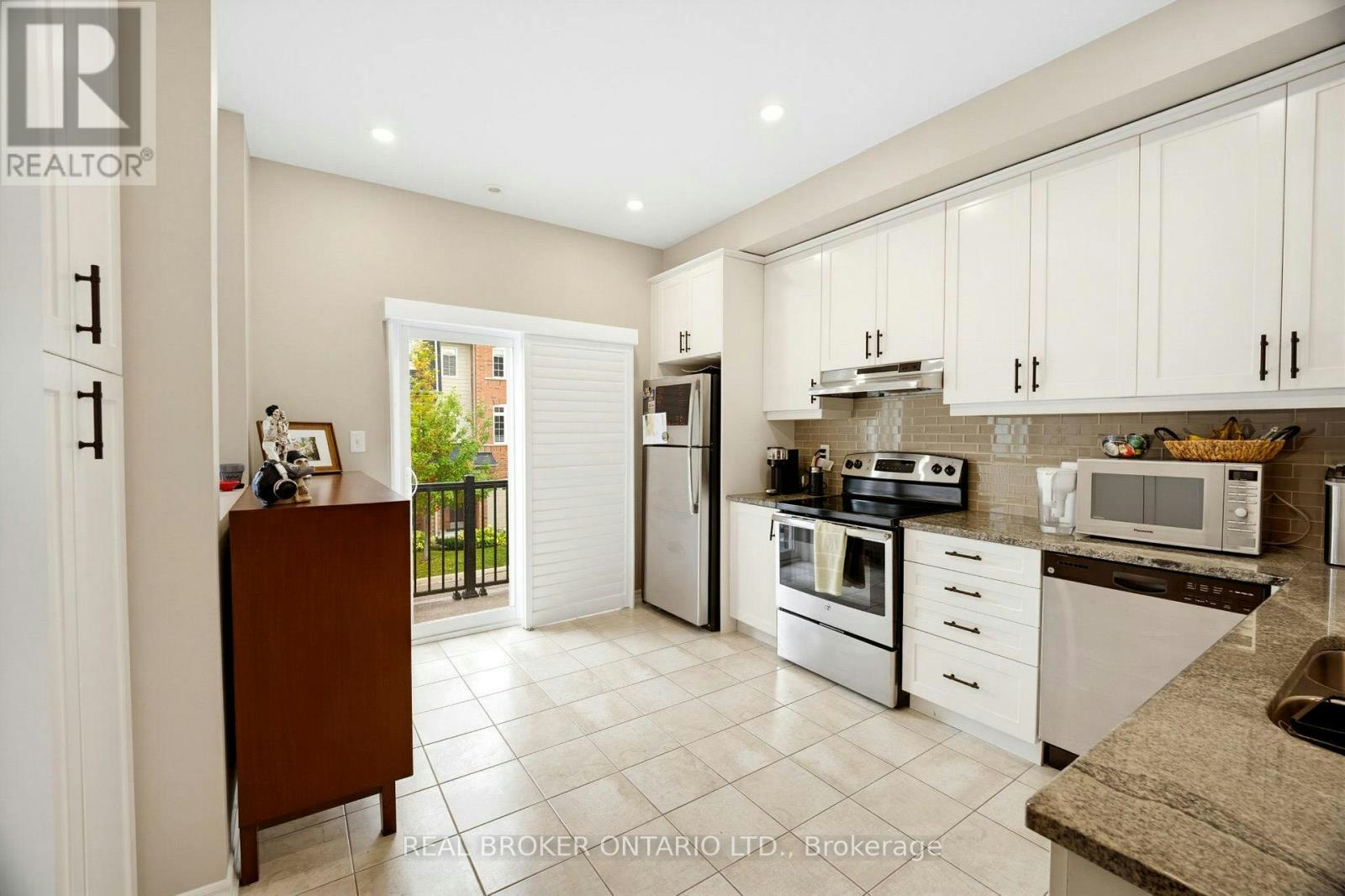 2-1123 Haig Boulevard, Mississauga, ON, L5E 2M6 - 3