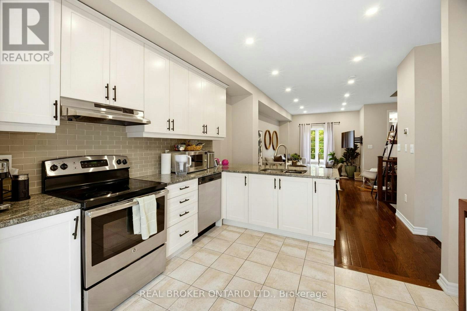 2-1123 Haig Boulevard, Mississauga, ON, L5E 2M6 - 2