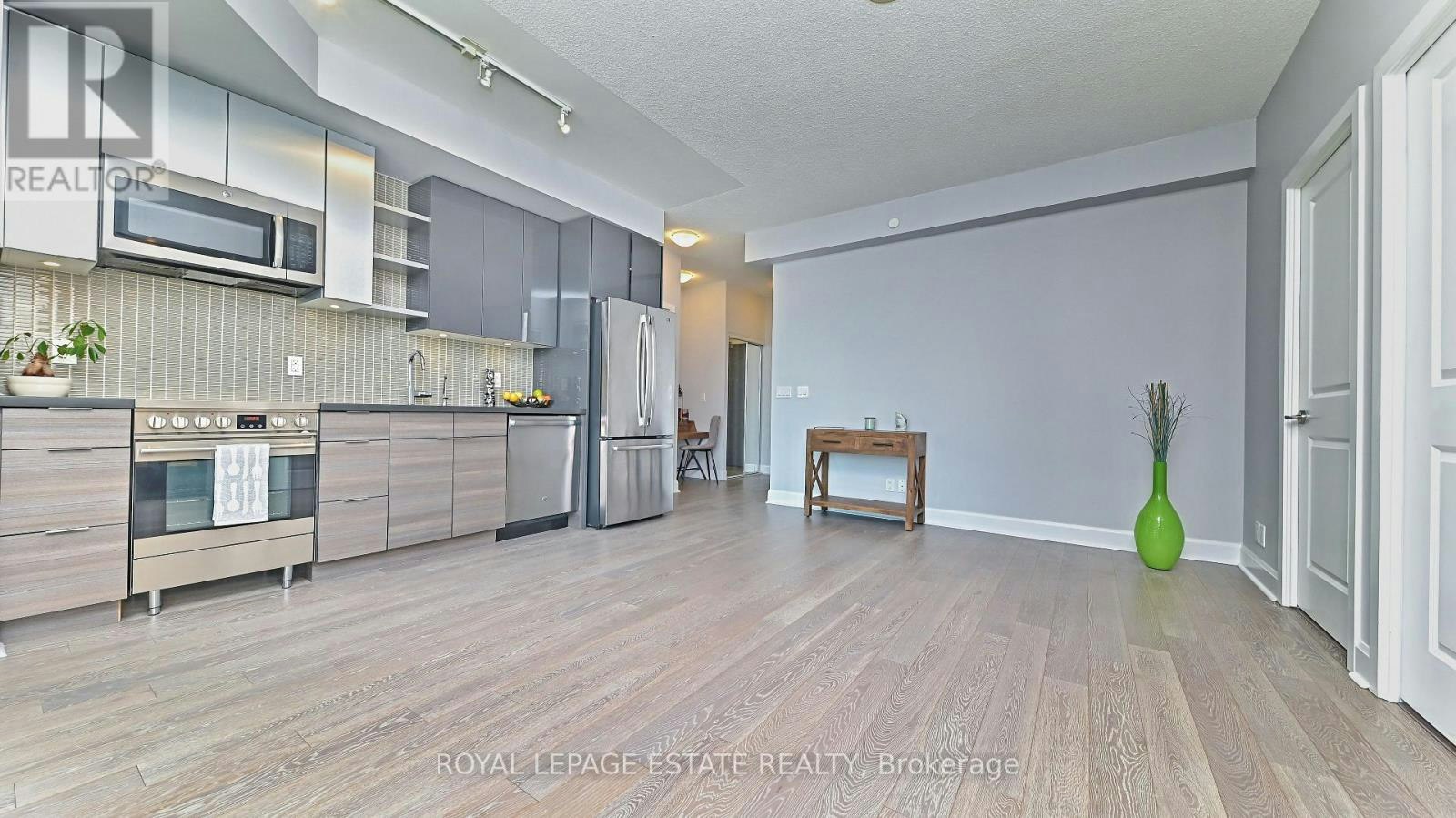 2901-33 Shore Breeze Drive, Toronto, ON, M8V 1A1 - 3